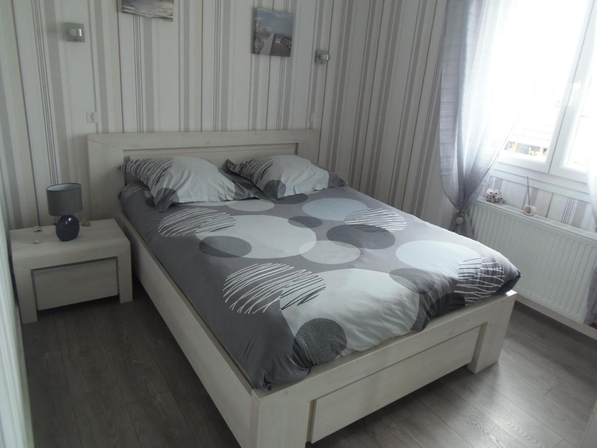 Maison De Vacances Grandcamp-Maisy Exteriér fotografie